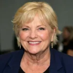 lauren tewes net worth